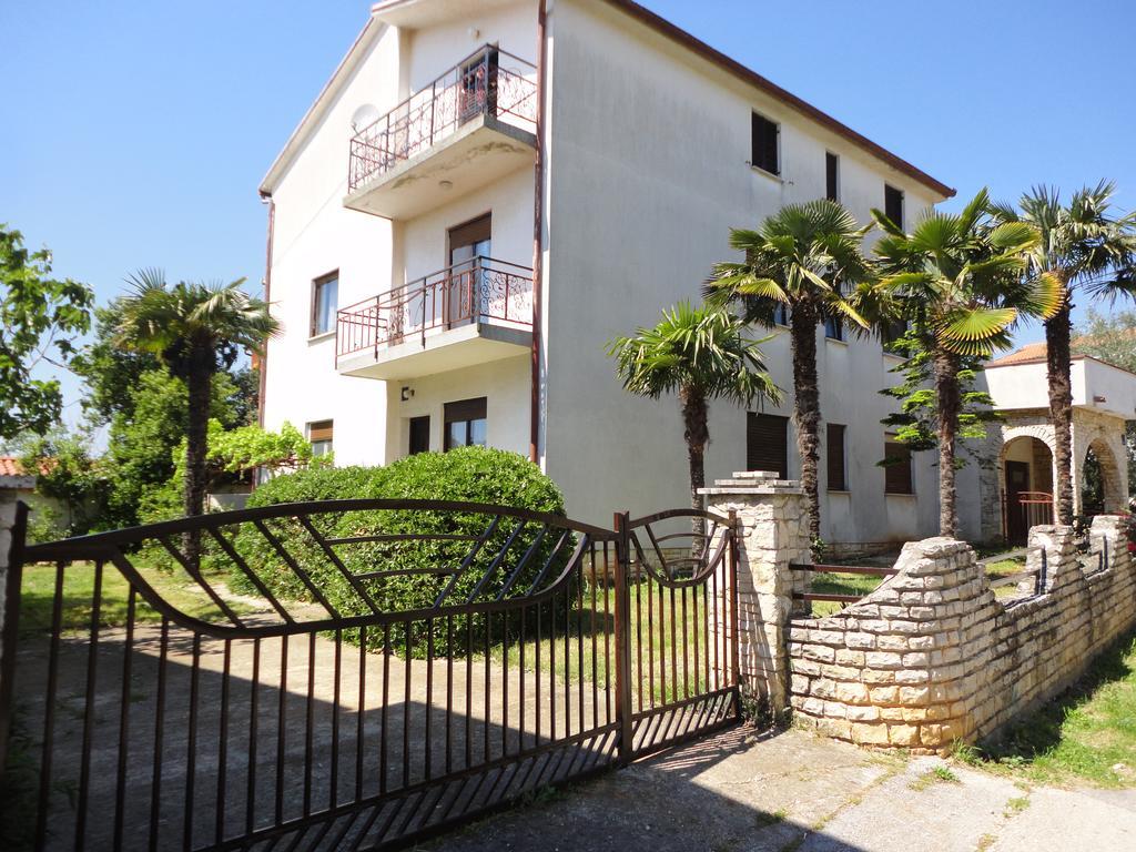 Apartment Zlata Vrcevan Medulin Exterior foto